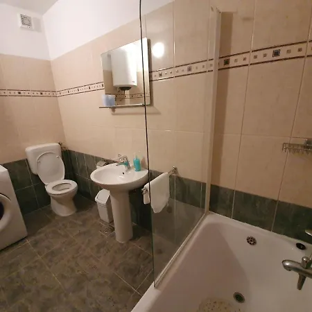 Penthouse Christina With Pool - Large Sunny Terrace - Seaview - 250m To And Restaurants - Free Parking - And Ciovo - 15 Minutes To Airport 特罗吉尔