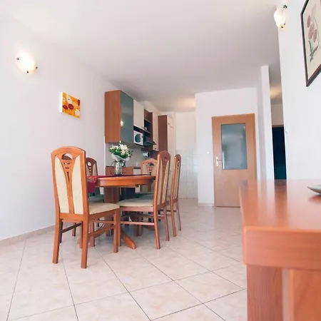 Apartment Penthouse Christina With Pool - Large Sunny Terrace - Seaview - 250m To And Restaurants - Free Parking - And Ciovo - 15 Minutes To Airport
